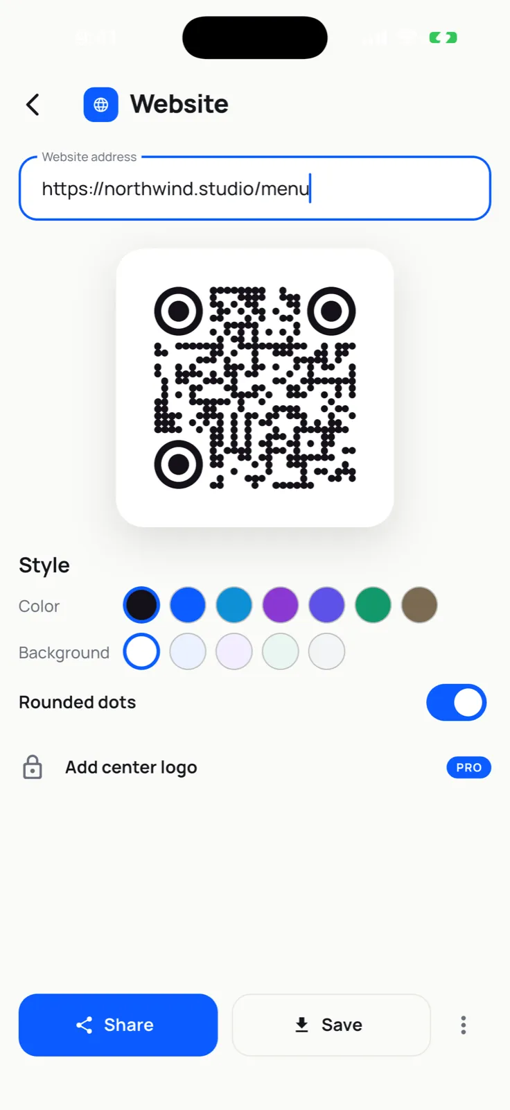 QR code editor showing a preview of the code with colour and shape options.